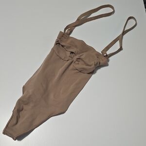 SKIMS Seamless Sculpt Thong Tan Shapewear Bodysuit